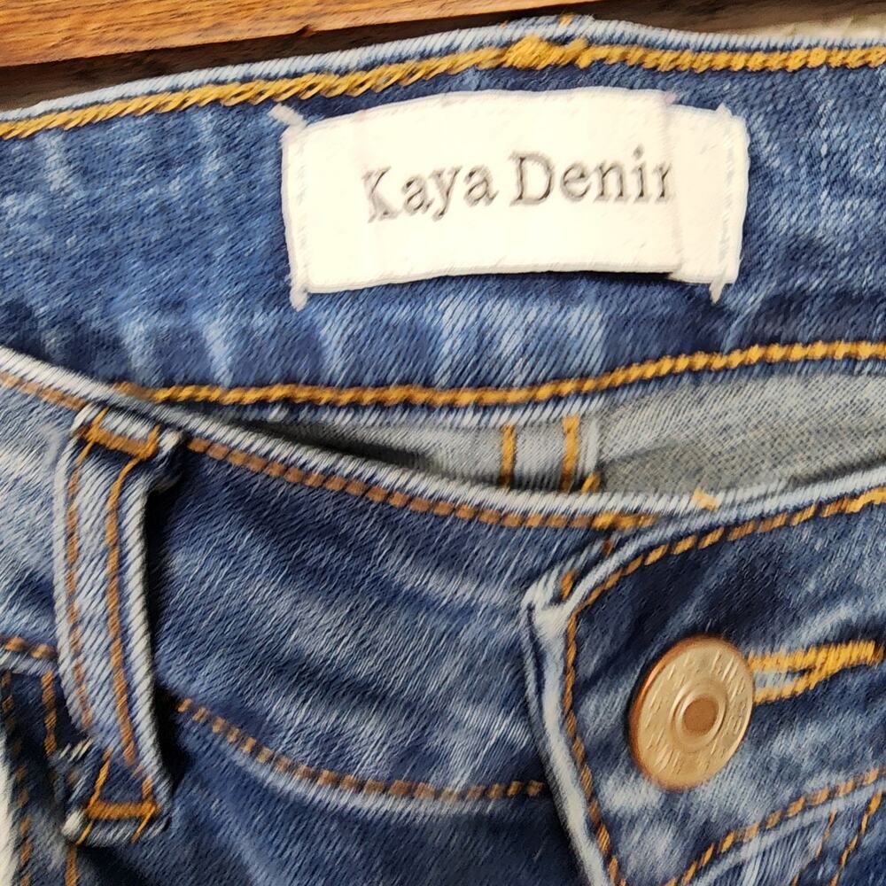 Kaya Womens Flare Jeans Size S 26x30 Blue Medium Wash Distressed Stretch Boho - Picture 10 of 11